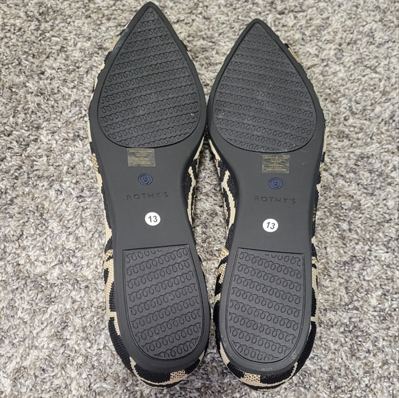 EUC Rothy's Desert Cat Points - Picture 2 of 2